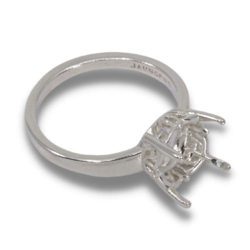 Round Solitaire Waterlily Design Ring Mounting