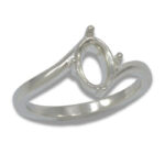 Oval Solitaire Twist Pre-notched Mounting