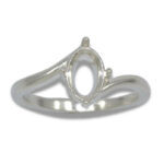 Oval Solitaire Twist Pre-notched Mounting