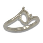 Oval Solitaire Twist Pre-notched Mounting - White Gold