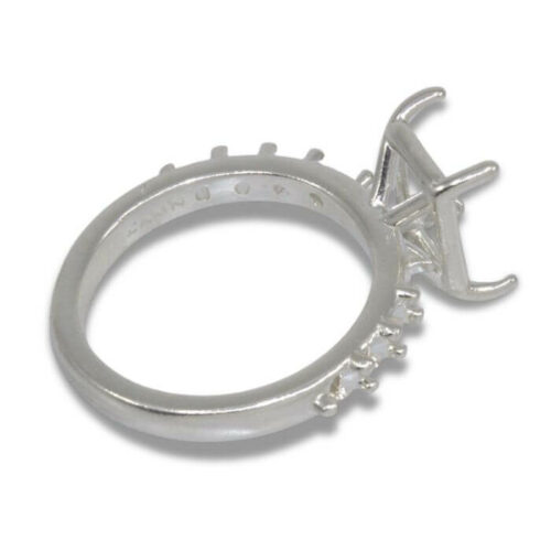 Emerald Basket Head Accented Pre-notched Ring Mounting